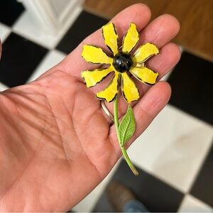 Vintage 1950s Enamel Daisy Yellow Flower Brooch Pin